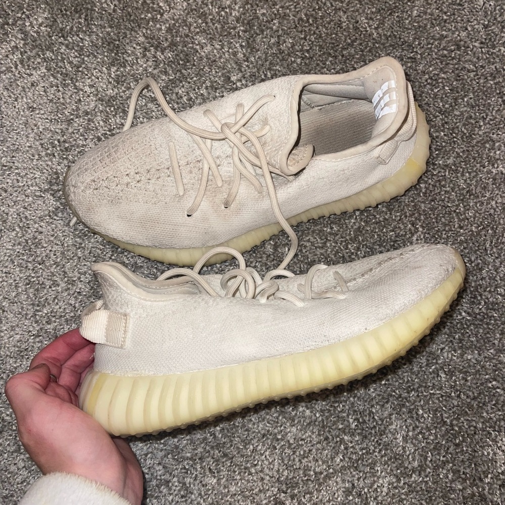 White Yeezy. Womens size 8, mens 7